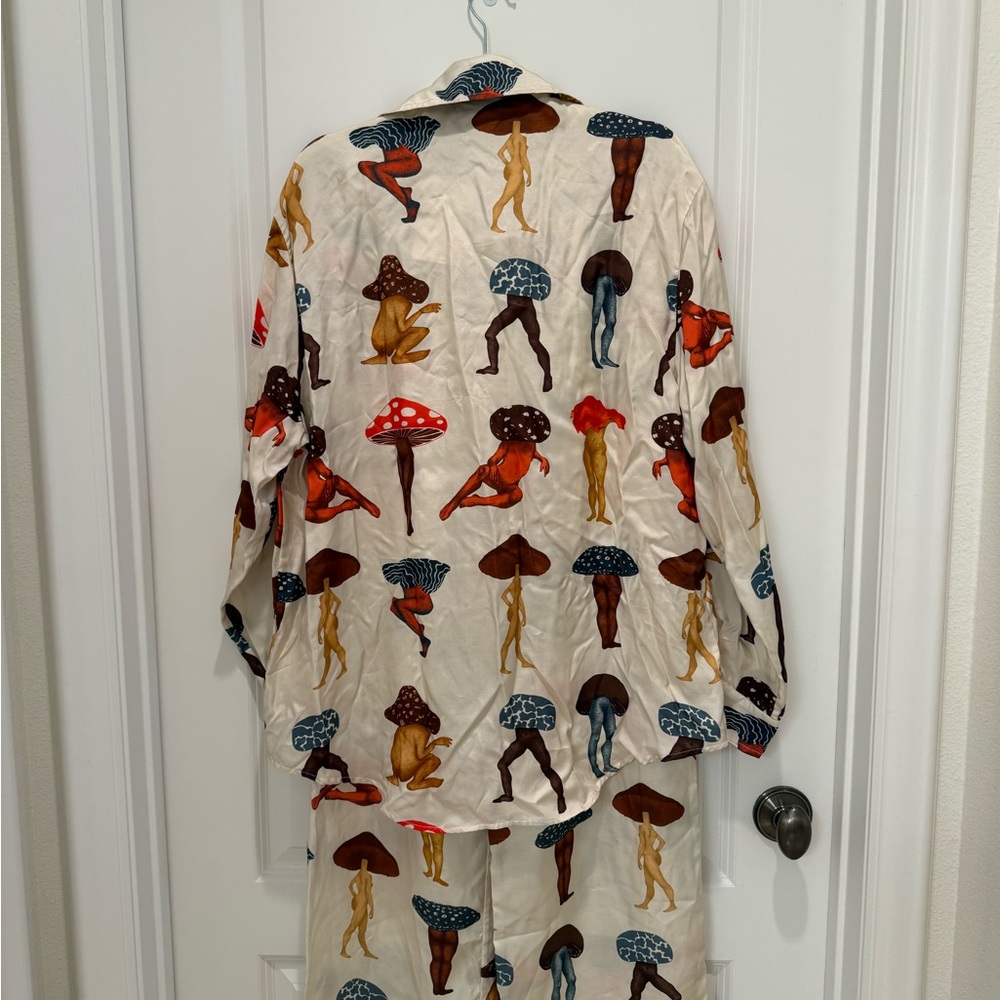 MERSHY Magic Mushroom Print Pajama Set NWT - Picture 9 of 16
